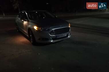 Седан Ford Fusion 2014 в 