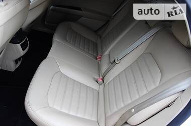 Седан Ford Fusion 2012 в 