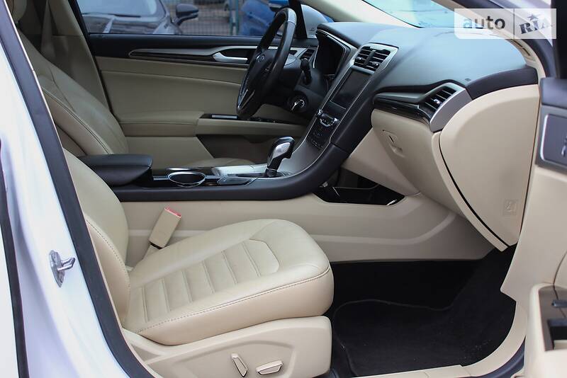 Седан Ford Fusion 2012 в Одесі