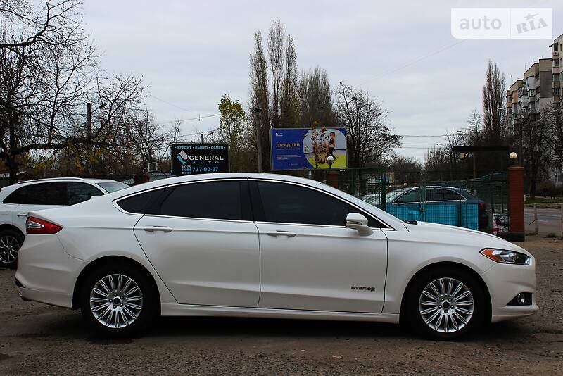 Седан Ford Fusion 2012 в Одесі