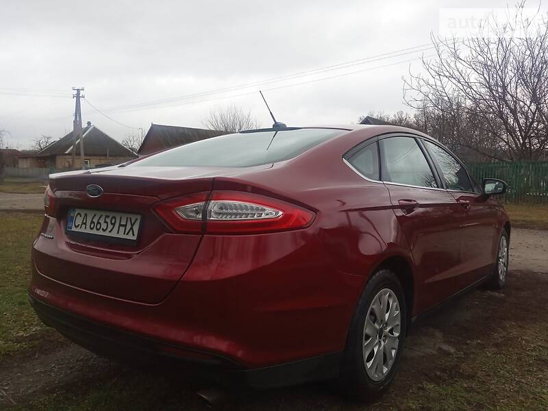 Седан Ford Fusion 2013 в Черкассах