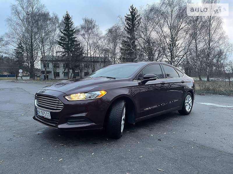 Седан Ford Fusion 2013 в Кременчуці