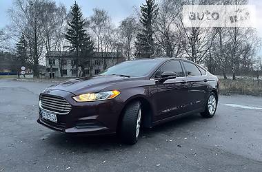 Седан Ford Fusion 2013 в Кременчуці