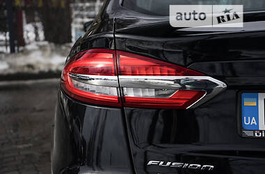 Седан Ford Fusion 2020 в Львові