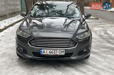 Седан Ford Fusion 2015 в 