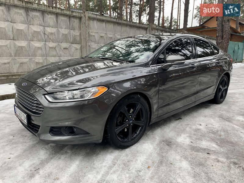 Седан Ford Fusion 2015 в Жовтих Водах