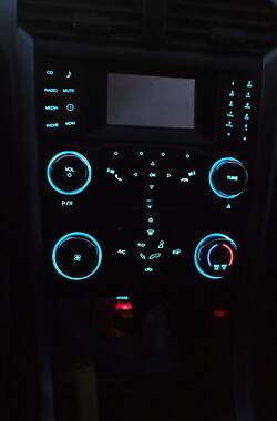 Седан Ford Fusion 2017 в 
