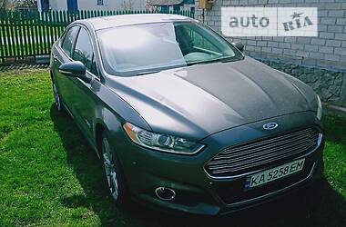 Седан Ford Fusion 2015 в Чернобае