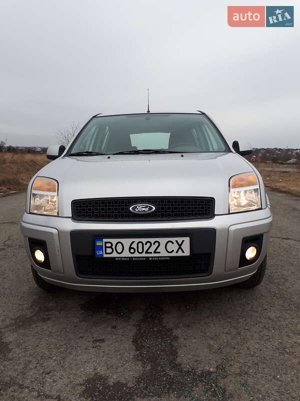 Хэтчбек Ford Fusion 2010 в Тернополе