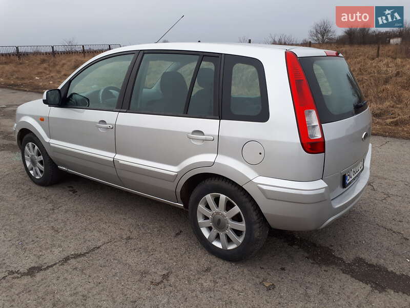 Хэтчбек Ford Fusion 2010 в Тернополе