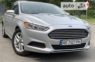 Седан Ford Fusion 2012 в 