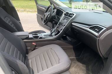 Седан Ford Fusion 2012 в 