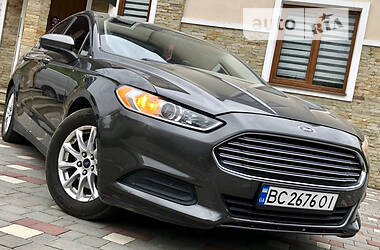 Седан Ford Fusion 2015 в Дрогобыче