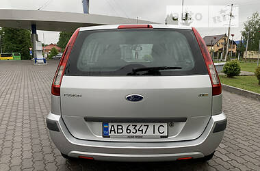 Хэтчбек Ford Fusion 2006 в 