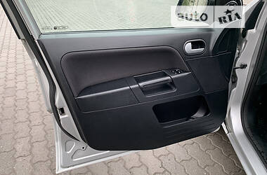 Хэтчбек Ford Fusion 2006 в 