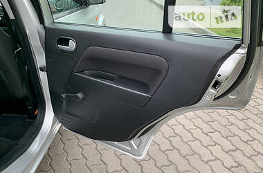 Хэтчбек Ford Fusion 2006 в 