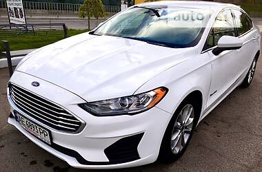 Седан Ford Fusion 2019 в Дніпрі