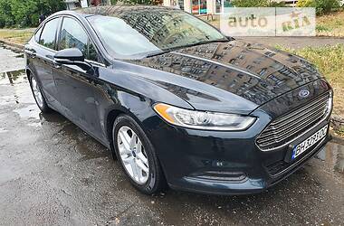 Седан Ford Fusion 2014 в Одесі