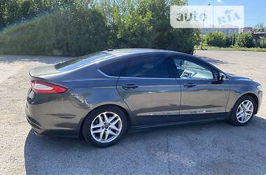 Седан Ford Fusion 2014 в Ивано-Франковске