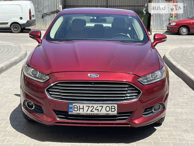 Седан Ford Fusion 2013 в Южном фото 2 Седан Ford Fusion 2013 в Южном