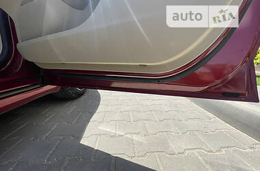 Седан Ford Fusion 2013 в 