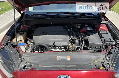 Седан Ford Fusion 2013 в 