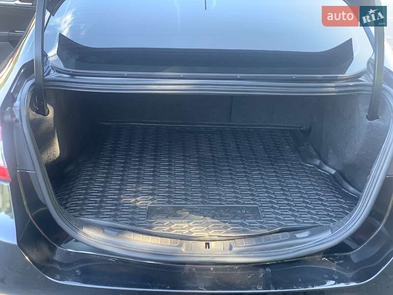 Седан Ford Fusion 2013 в Полтаве
