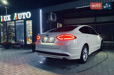 Седан Ford Fusion 2014 в 