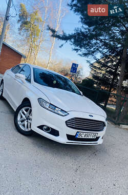 Седан Ford Fusion 2014 в 
