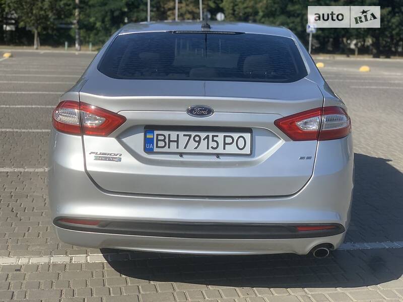 Седан Ford Fusion 2014 в Одесі