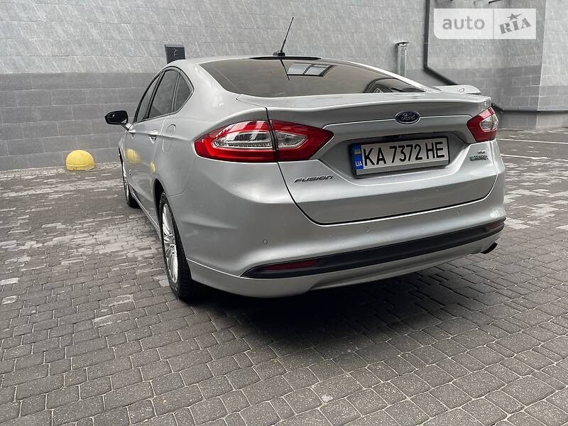Седан Ford Fusion 2013 в Киеве