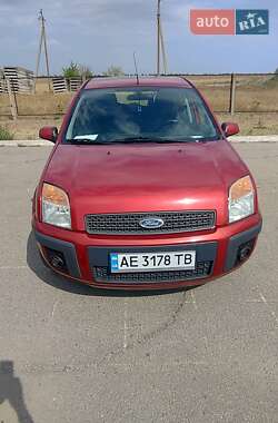 Хэтчбек Ford Fusion 2008 в 