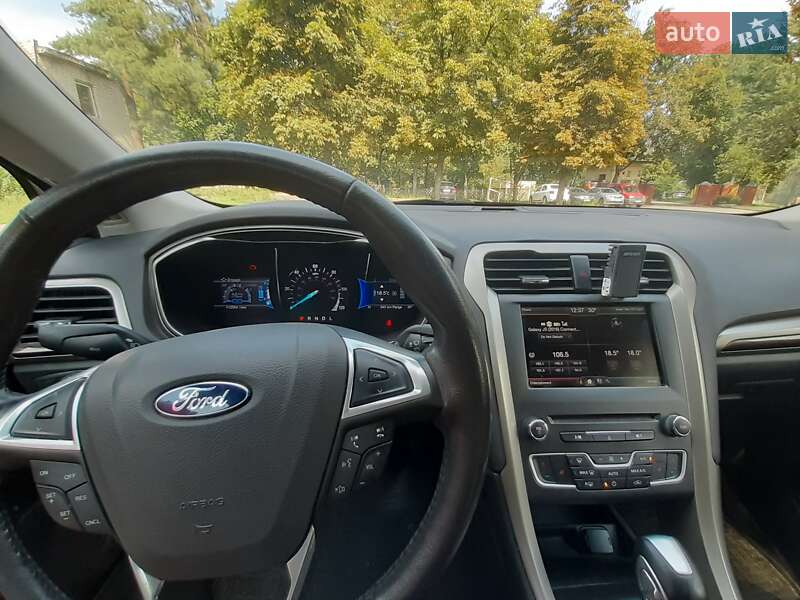 Седан Ford Fusion 2015 в Киеве фото 10 Седан Ford Fusion 2015 в Киеве