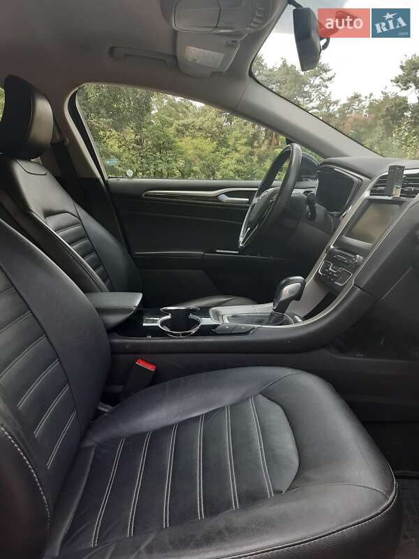 Седан Ford Fusion 2015 в Киеве фото 11 Седан Ford Fusion 2015 в Киеве