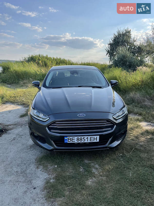 Седан Ford Fusion 2014 в Веселинове