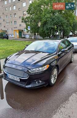 Седан Ford Fusion 2016 в 