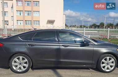 Седан Ford Fusion 2016 в Томашполе
