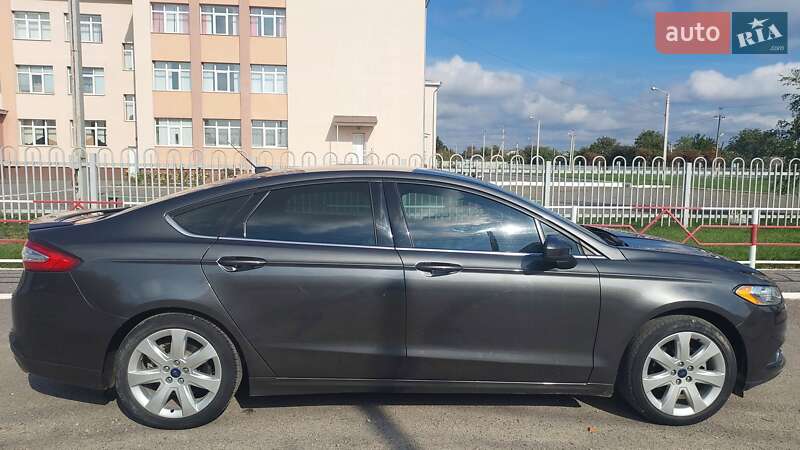 Седан Ford Fusion 2016 в Томашполе