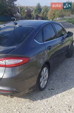 Седан Ford Fusion 2016 в Томашполе