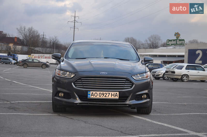 Седан Ford Fusion 2014 в Ужгороде