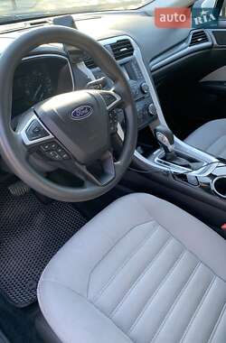 Седан Ford Fusion 2013 в Софіївській Борщагівці