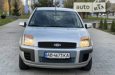 Хэтчбек Ford Fusion 2007 в 