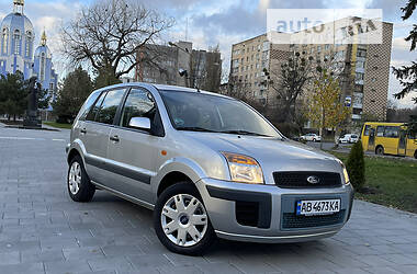 Хэтчбек Ford Fusion 2007 в 