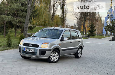 Хэтчбек Ford Fusion 2007 в 