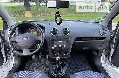 Хэтчбек Ford Fusion 2007 в 
