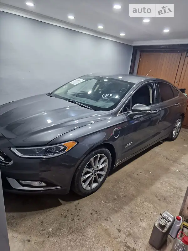 Ford Fusion 2016