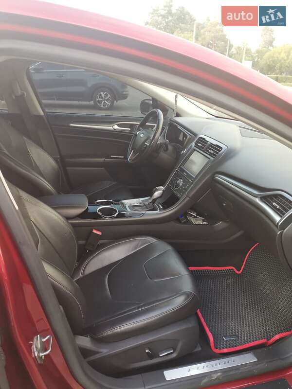 Седан Ford Fusion 2013 в Білій Церкві
