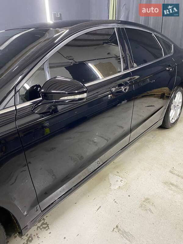 Седан Ford Fusion 2015 в Борисполі