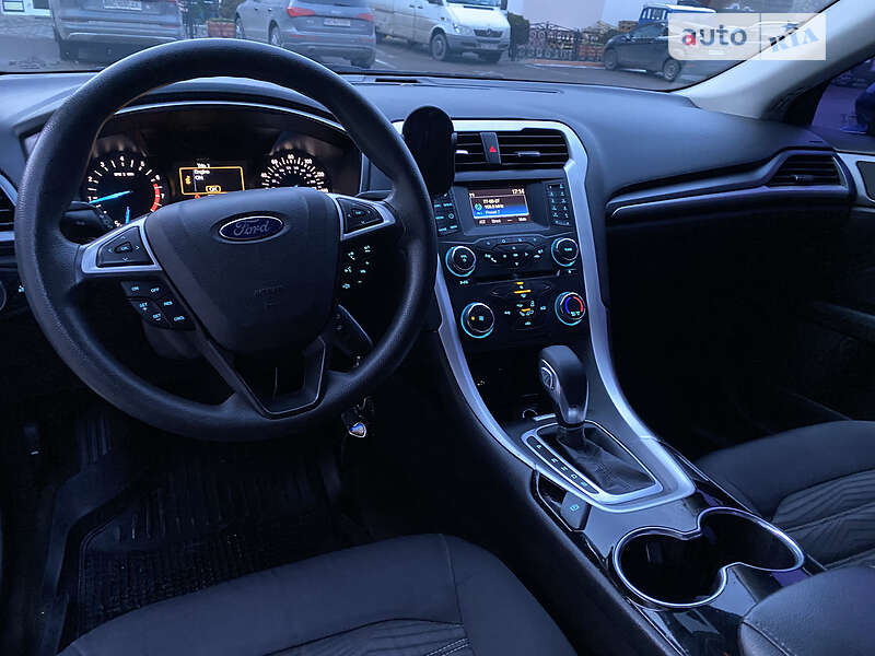 Седан Ford Fusion 2016 в Луцке