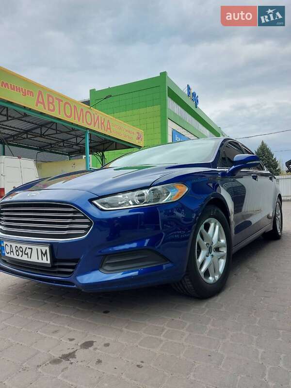 Седан Ford Fusion 2014 в Черкасах